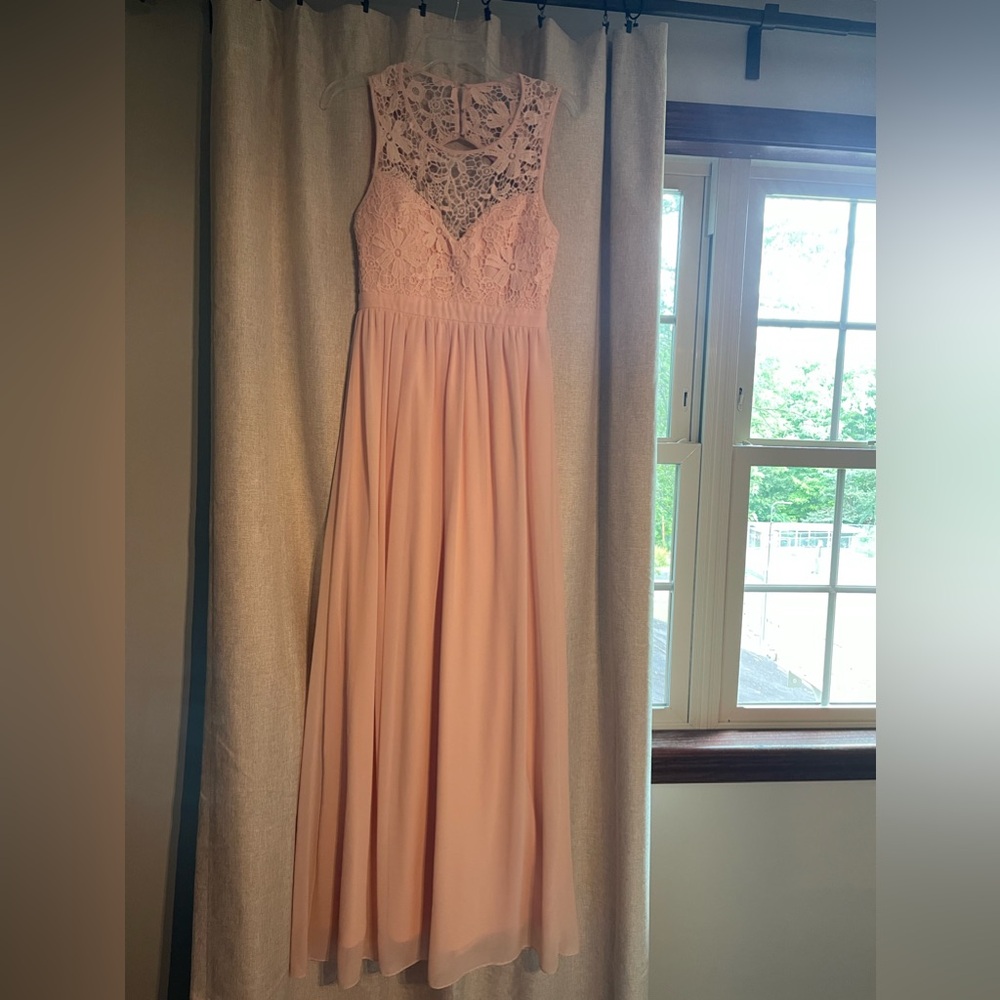 Pale/baby pink dress